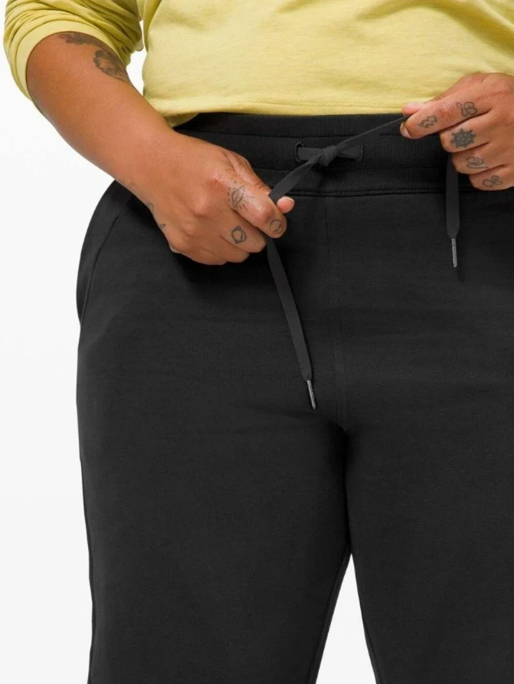 Lululemon  Scuba Jogger — Black Sz 2 Light Cotton Terry